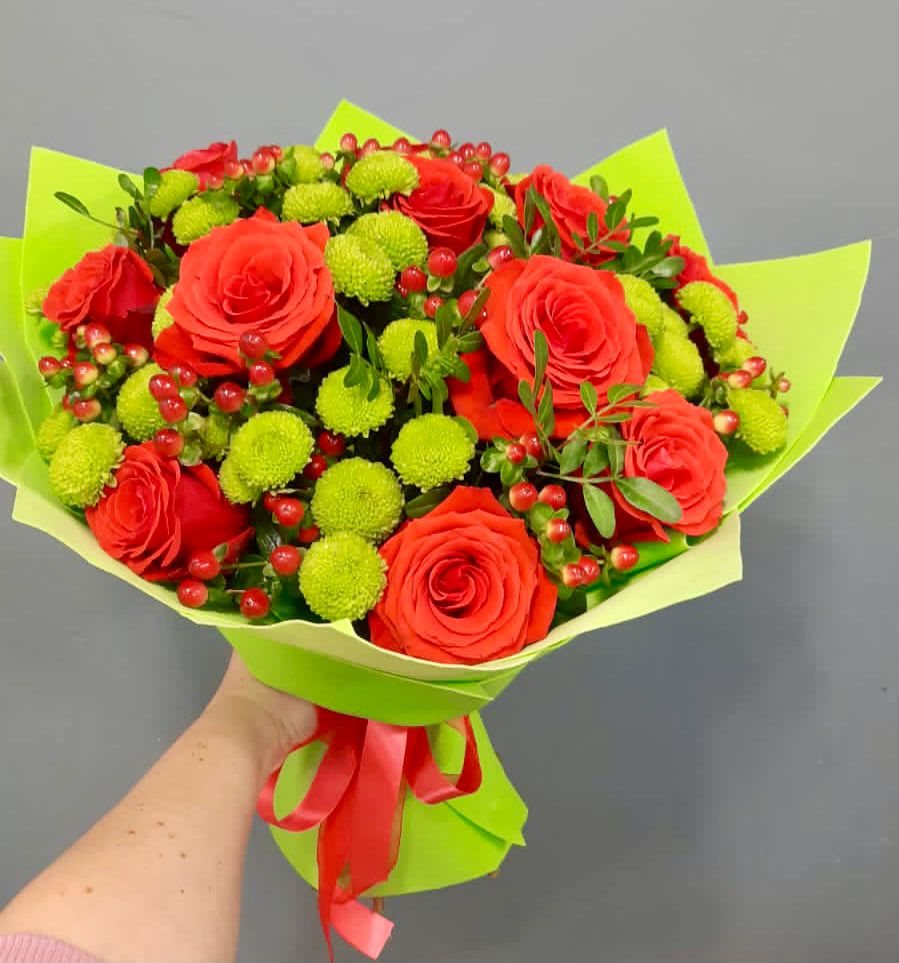 Букет цветов из: Хризантемы и Розы в Мищенском