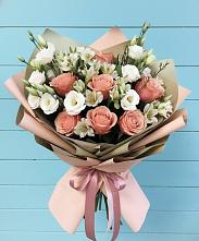 Букет цветов из:  Розы, Альстромерии и Лизиантусы в Мищенском