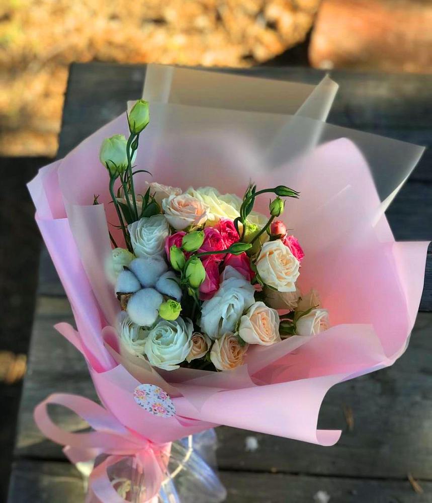 Букет цветов из: Розы и Лизиантусы в Мищенском