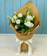 Букет цветов из:  Хризантемы и Лизиантусы в Мищенском