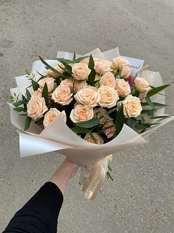 Букет Кремовые розы Латте в Мищенском