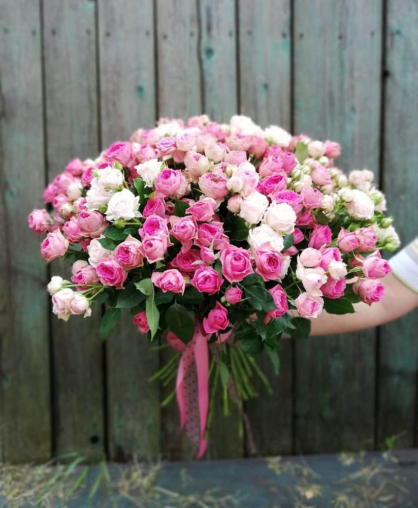 Букет Розовые кустовые розы Натали и Лав Лидия в Мищенском