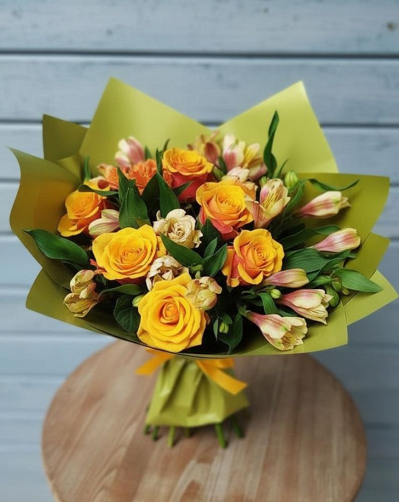 Букет цветов из: Альстромерии и Розы в Мищенском