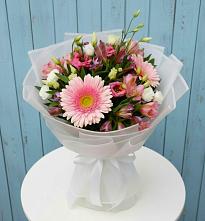 Букет цветов из:  Герберы, Альстромерии и Лизиантусы в Мищенском