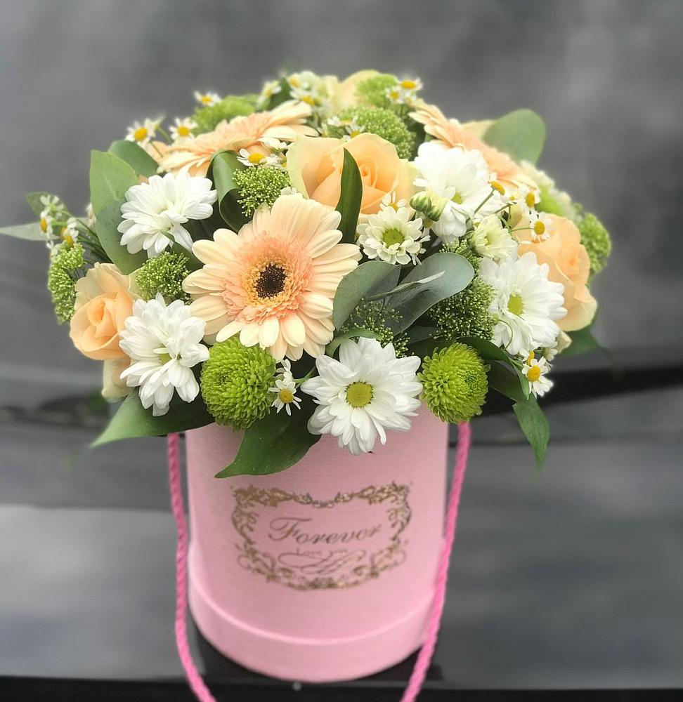 Цветочная композиция из Розы, Герберы и Хризантемы в шляпной коробке в Мищенском