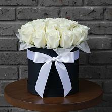 Цветочная композиция из Розы в шляпной коробке в Мищенском